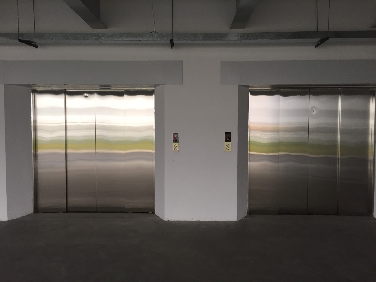 Cửa thang máy chống cháy là gì? Báo giá cửa thang máy chống cháy rẻ nhất?